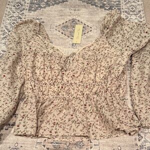 Doe & Rae Cream Floral Blouse